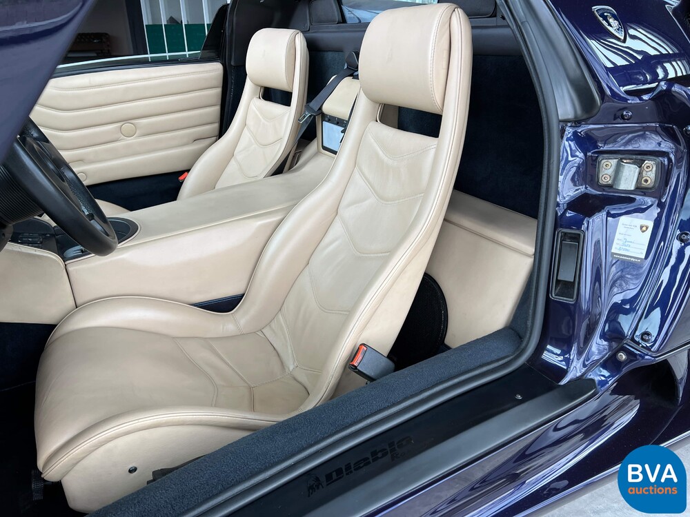 Lamborghini Diablo VT Roadster 5.7L V12 530pk 1996
