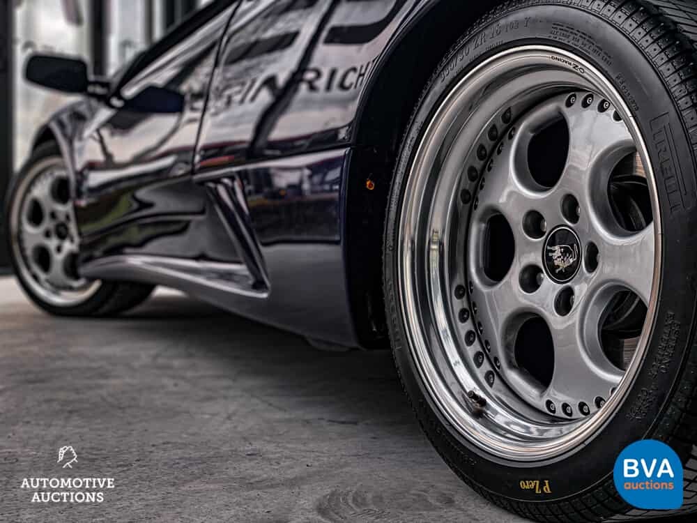 Lamborghini Diablo VT Roadster 5.7L V12 530pk 1996