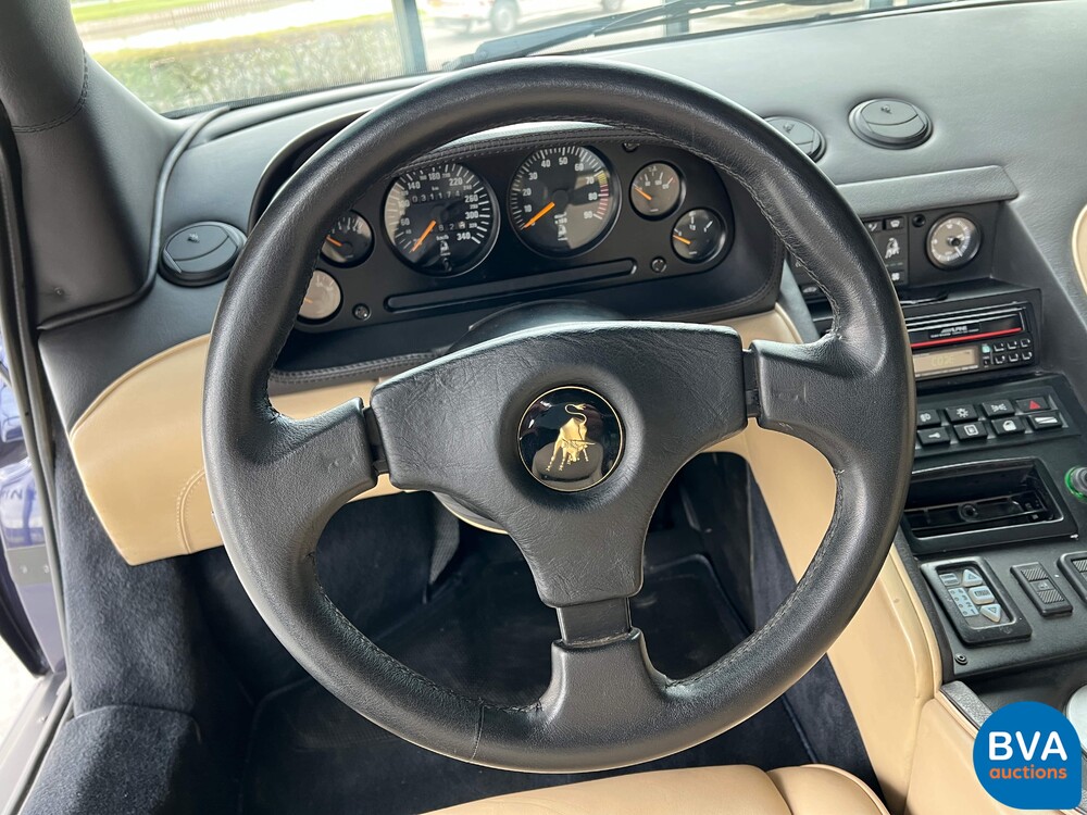 Lamborghini Diablo VT Roadster 5.7L V12 530pk 1996