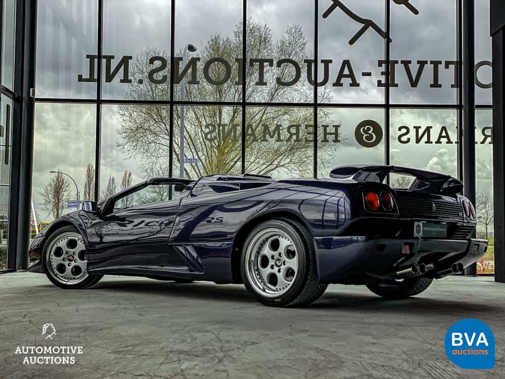 Lamborghini Diablo VT Roadster 5.7L V12 530pk 1996
