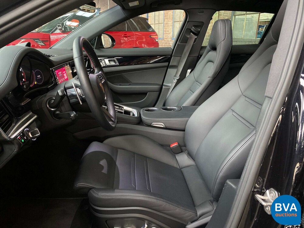 Porsche Panamera E-Hybrid Sport Turismo Sportchrono 462pk 2021 -GARANTIE-.