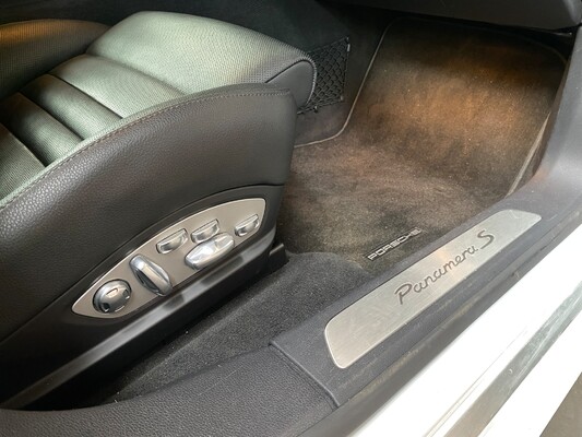 Porsche Panamera S E-Hybrid 416pk SportChrono 2014 -Org NL-, 5-TDZ-03.