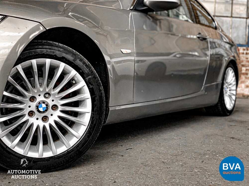 BMW 320i Coupé 163pk 3er 2007, 9-KLK-48.