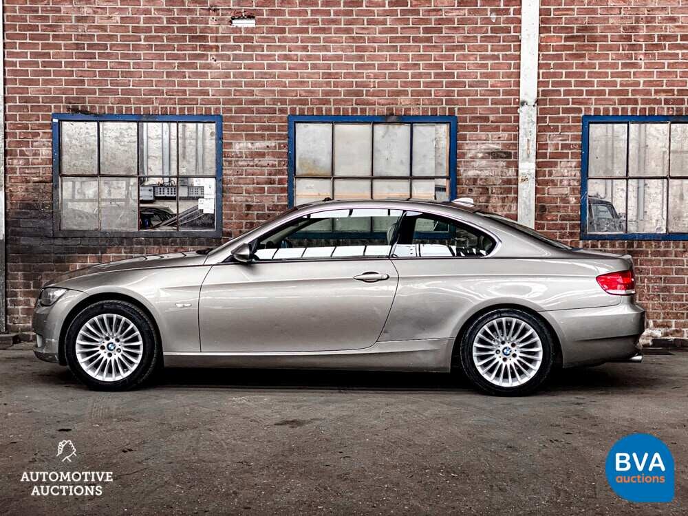 BMW 320i Coupé 163pk 3er 2007, 9-KLK-48.