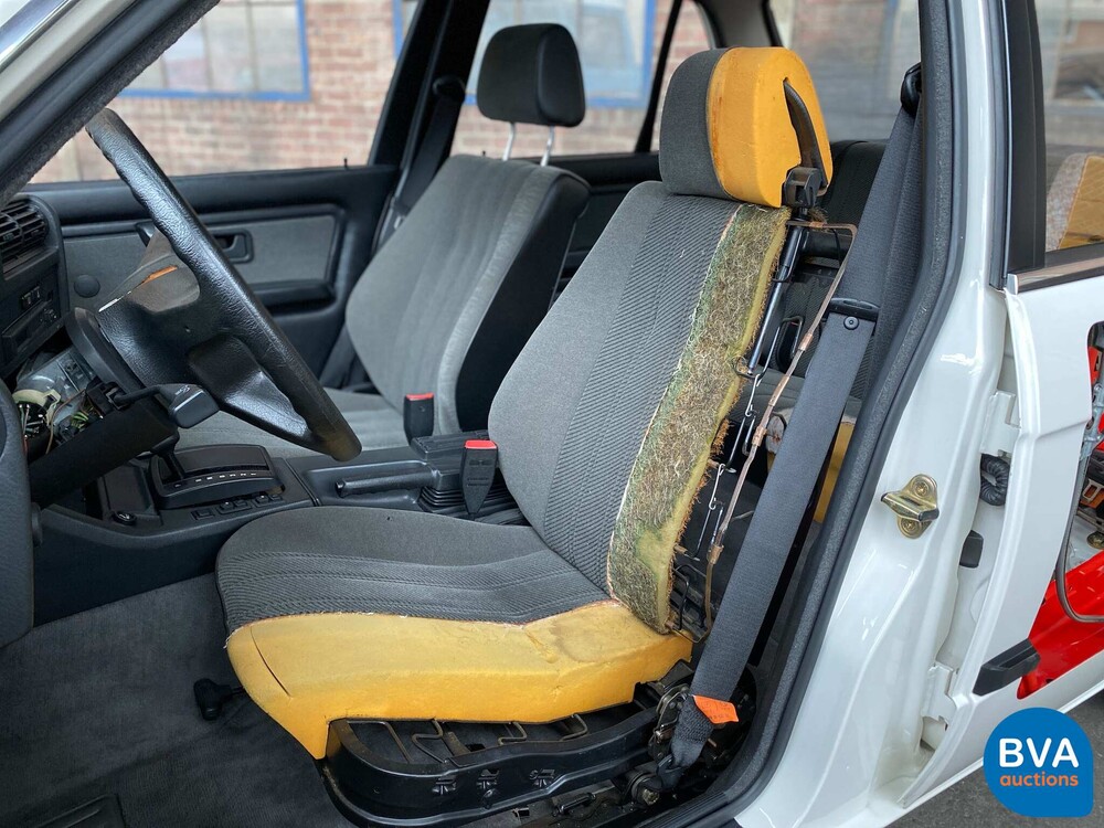 BMW 325i E30 170pk 1987 -DEMOMODELL-.