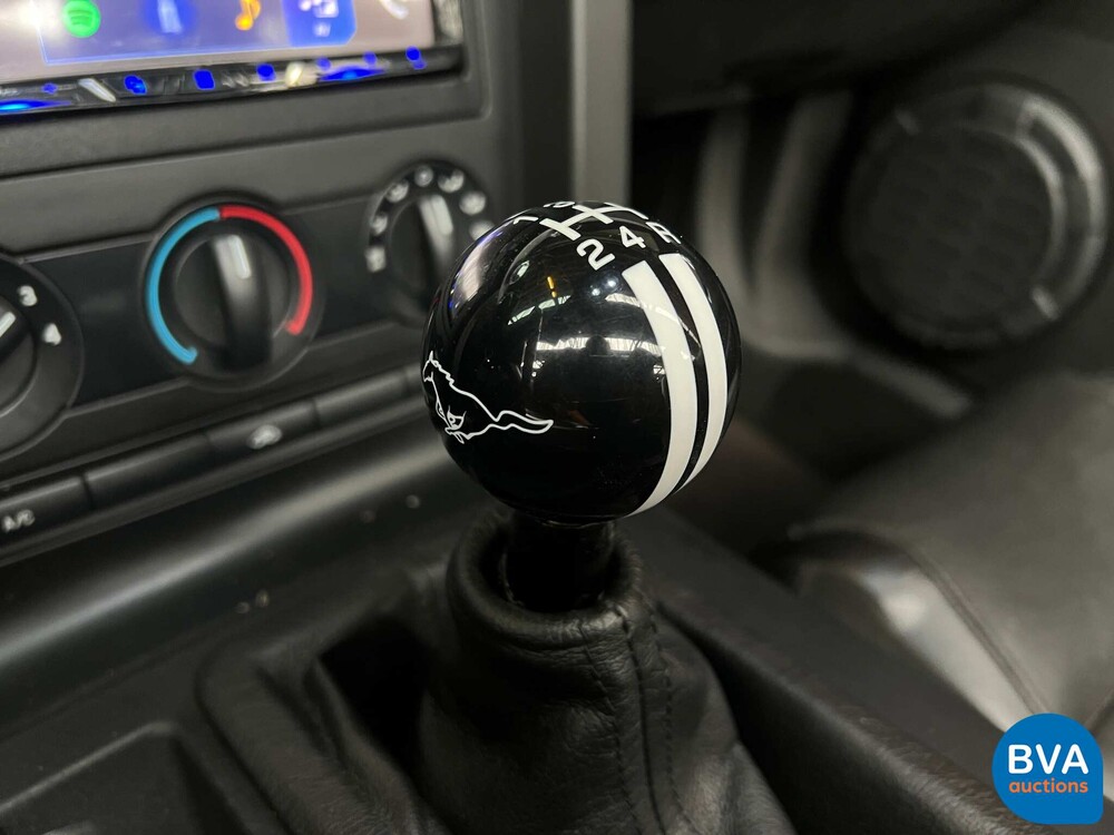 Ford Mustang Cabrio Deluxe 4.0 V6 205 PS 2006, TV-304-D.