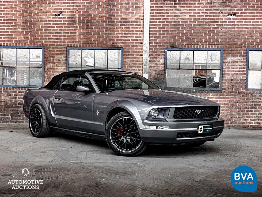 Ford Mustang Cabrio Deluxe 4.0 V6 205 PS 2006, TV-304-D.