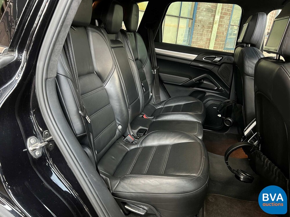 Porsche Cayenne 4.8 Turbo 500PS 2010 -Org. NL-, 04-LKV-9.