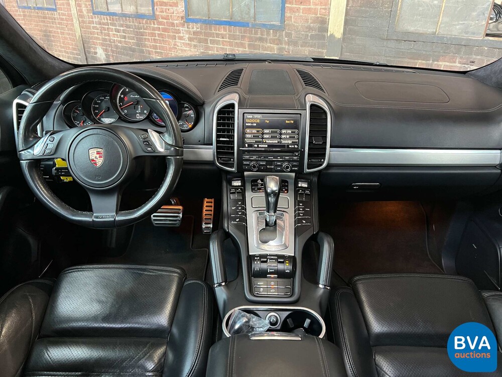 Porsche Cayenne 4.8 Turbo 500PS 2010 -Org. NL-, 04-LKV-9.