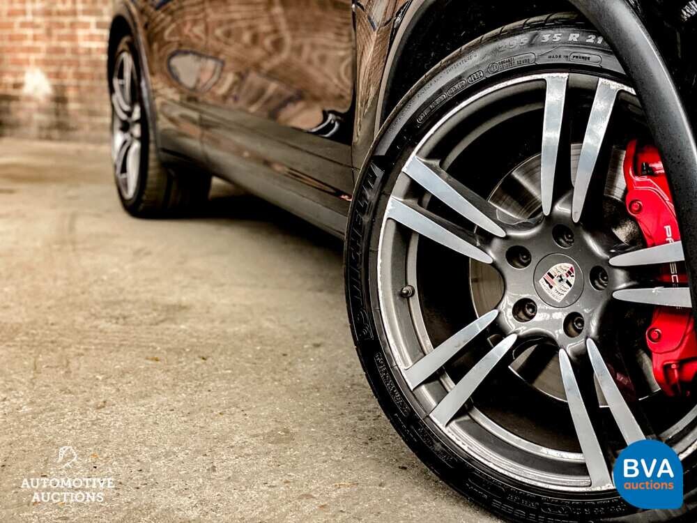 Porsche Cayenne 4.8 Turbo 500PS 2010 -Org. NL-, 04-LKV-9.