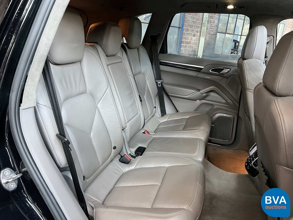 Porsche Cayenne 4.8 Turbo 500 PS 2010, RZ-707-X.