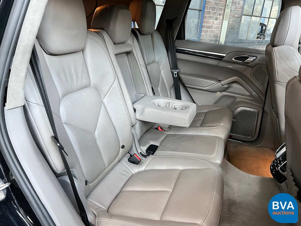 Porsche Cayenne 4.8 Turbo 500 PS 2010, RZ-707-X.