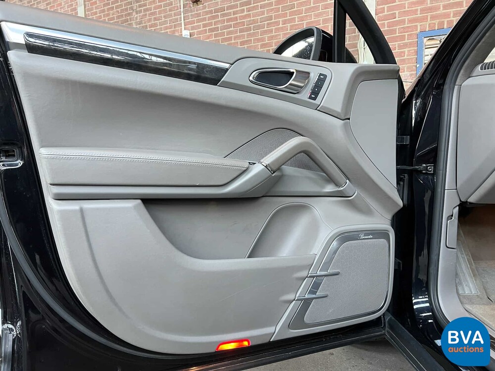 Porsche Cayenne 4.8 Turbo 500 PS 2010, RZ-707-X.