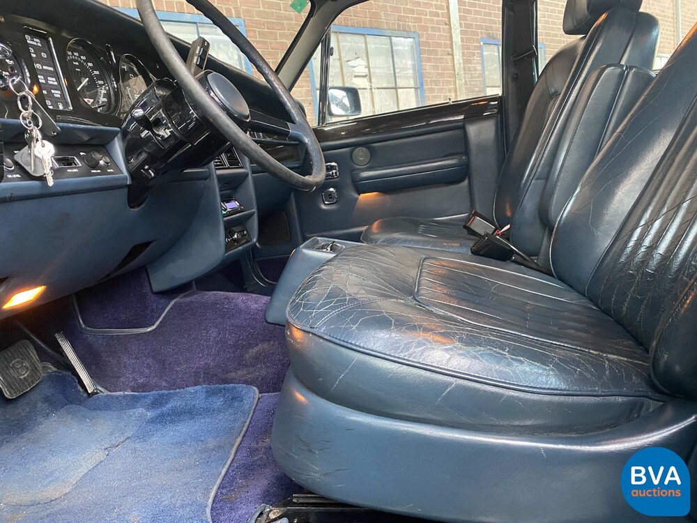 Bentley Acht 6.8 215 PS 1989.