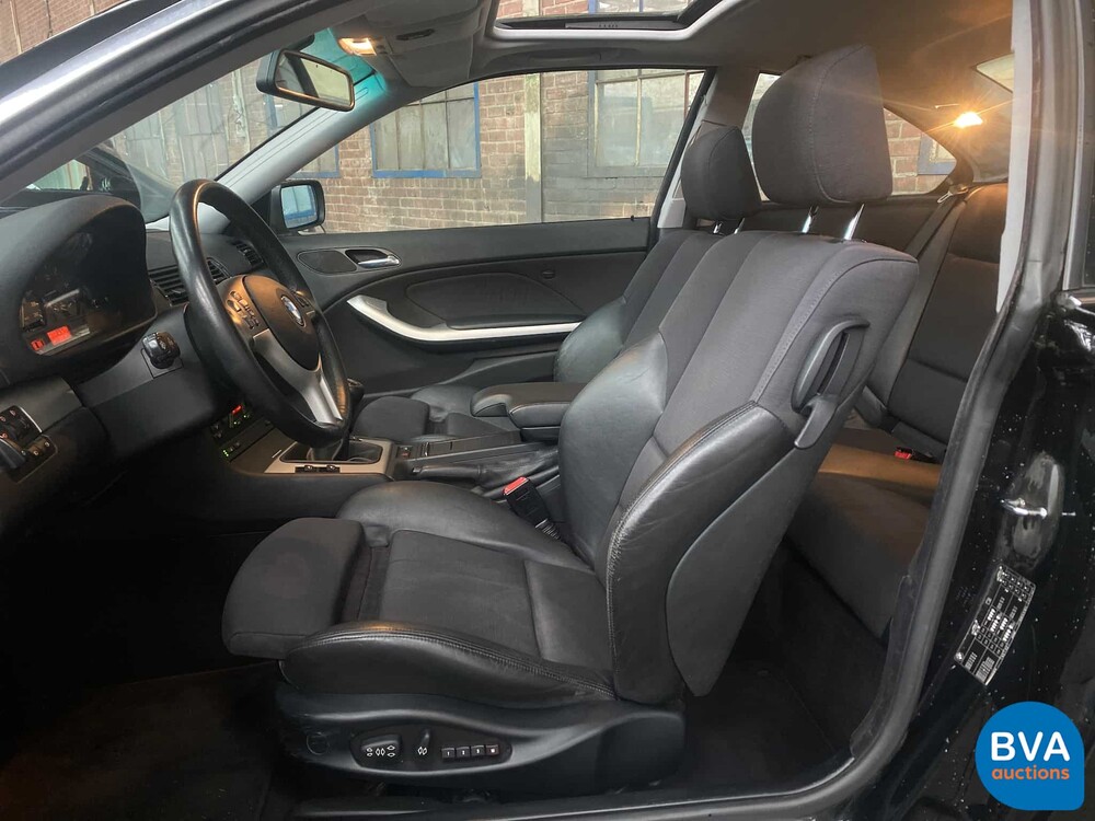 BMW 325Ci Executive Coupé 192pk 3er 2004, JK-513-X.