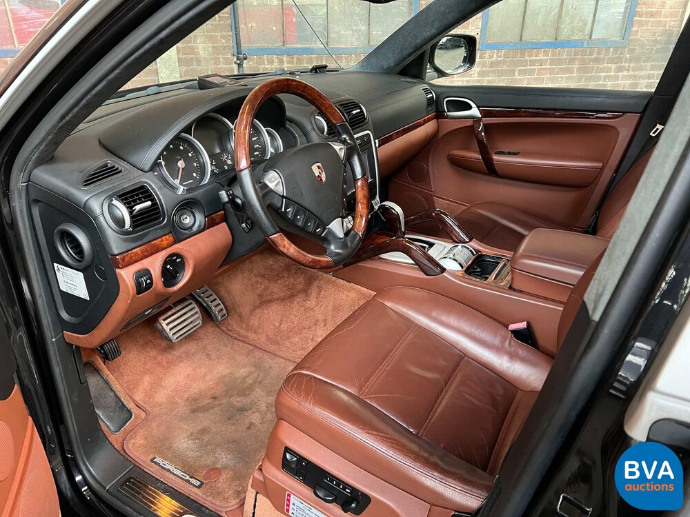 Porsche Cayenne Turbo 4.8 V8 500 PS 2007.