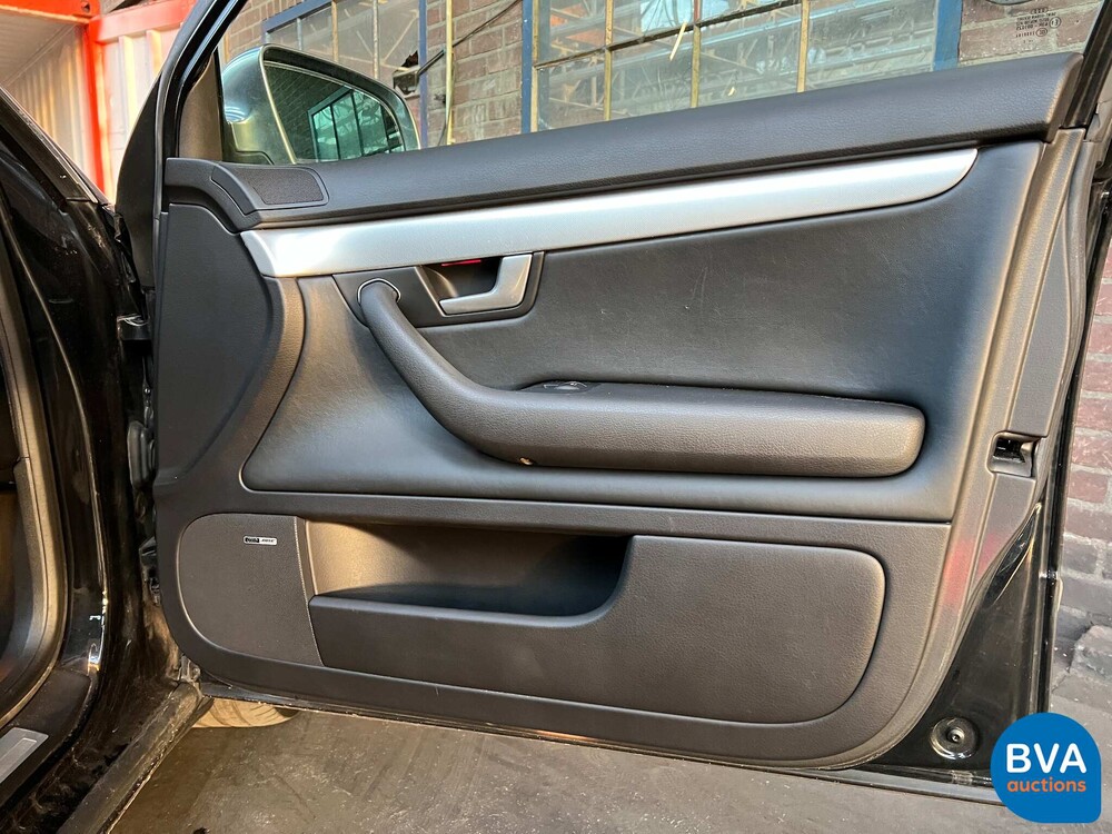 Audi S44.2 V8 Quattro ProLine 344PS 2005 -Org. NL-, 97-RB-XH.