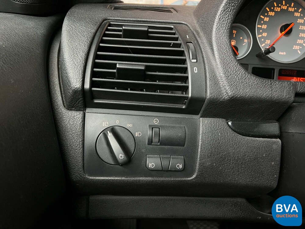 BMW X5 4.6is 347pk 2001 