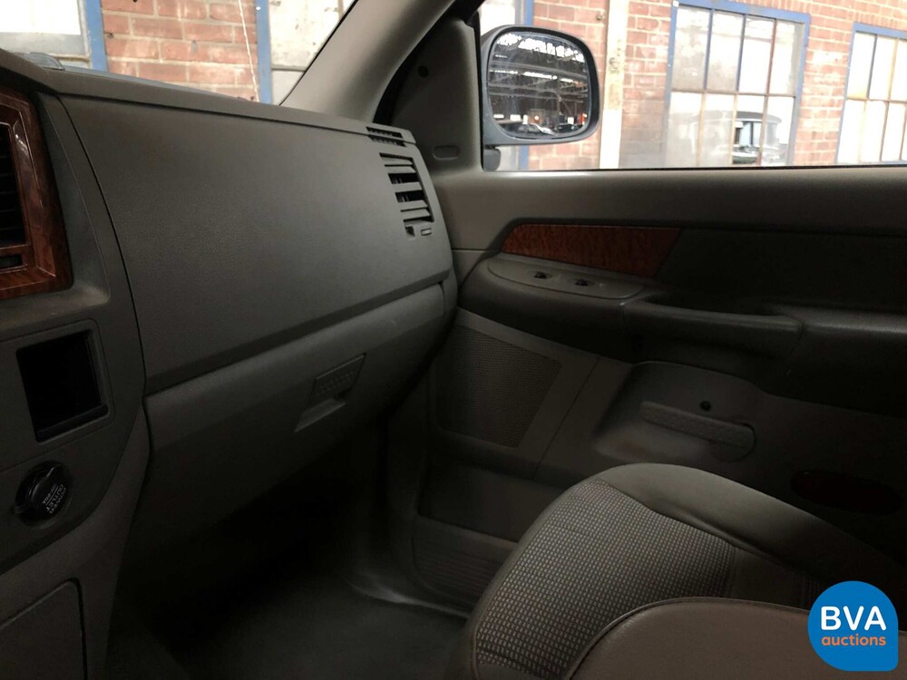 Dodge RAM 1500 SLT 6-Personen 314pk 2006 -YOUNGTIMER-.