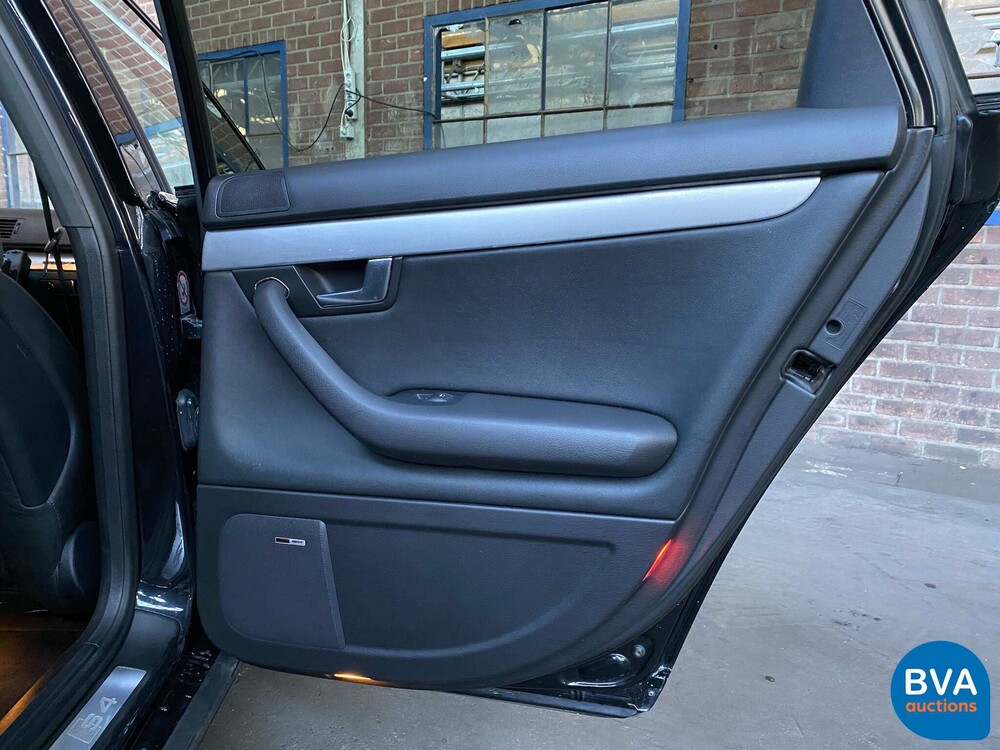 Audi S4 Avant 4.2 V8 Quattro Pro-Line 344 PS 2004, JZ-897-D.