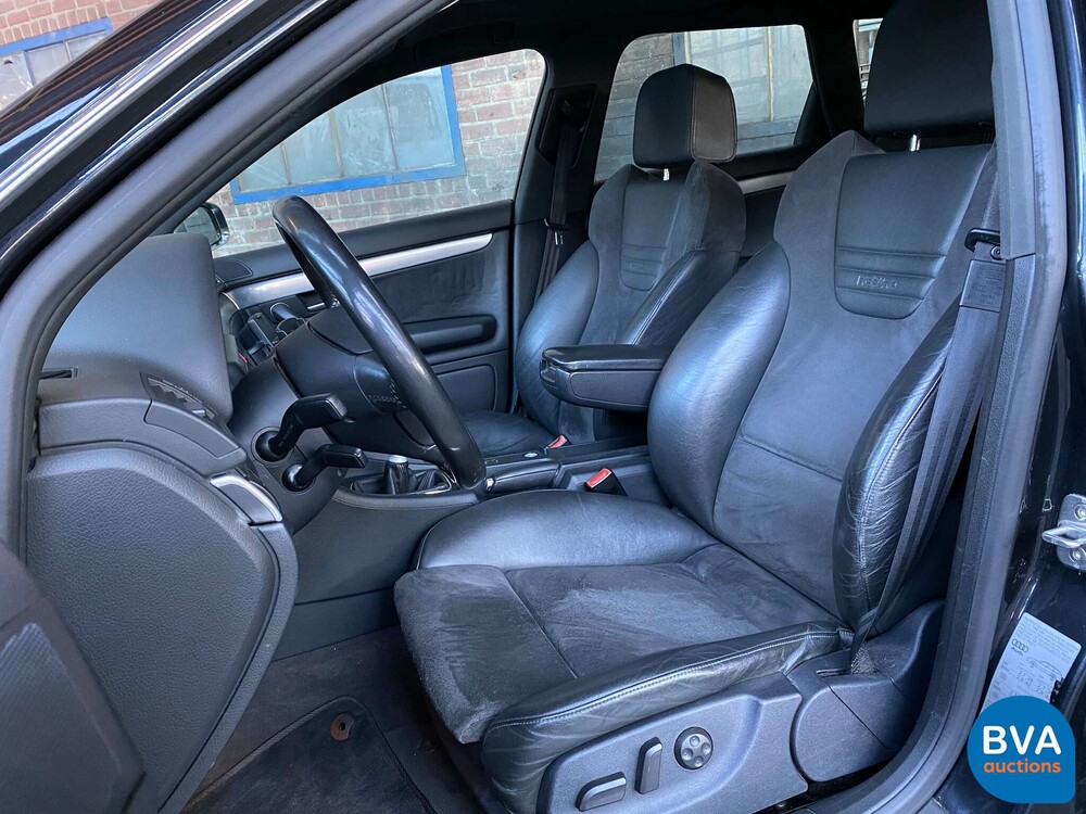 Audi S4 Avant 4.2 V8 Quattro Pro-Line 344 PS 2004, JZ-897-D.