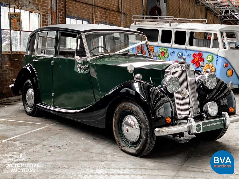 Triumph Saloon Rigid Body 2000 1936, DY-41-RT.