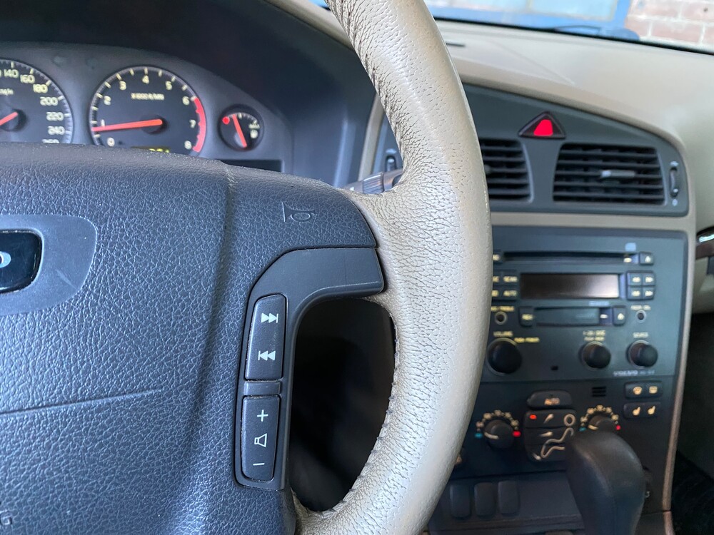 Volvo V70 2.4 AWD Comfort Line 200 PS 2001, 22-HNZ-2.