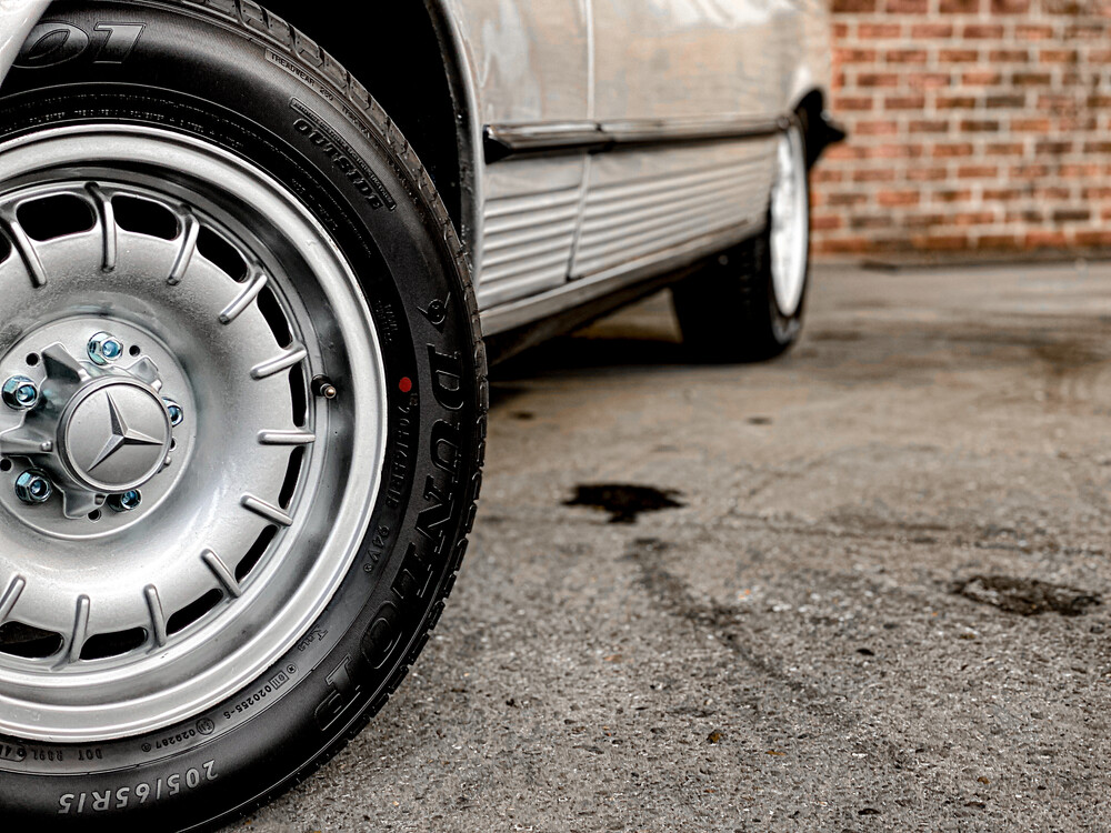 Mercedes-Benz 450SL R107 Roadster 4.5 218 PS SL-Klasse 1973, 23-YA-01.