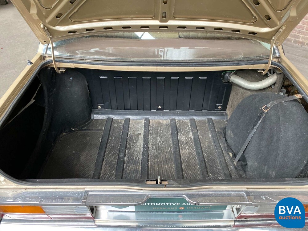 Peugeot 604 2.7 V6 SL 136pk 1975 -Org. NL-, 10-HM-97