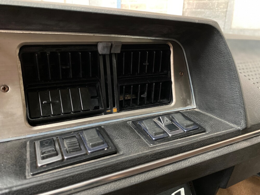 Peugeot 604 2.7 V6 SL 136pk 1975 -Org. NL-, 10-HM-97