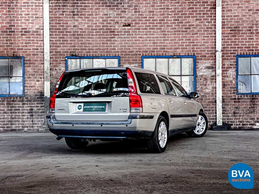 Volvo V70 2.4 Comfortline 7Personen 140PS 2001 -Org. NL-,10-HB-JN.