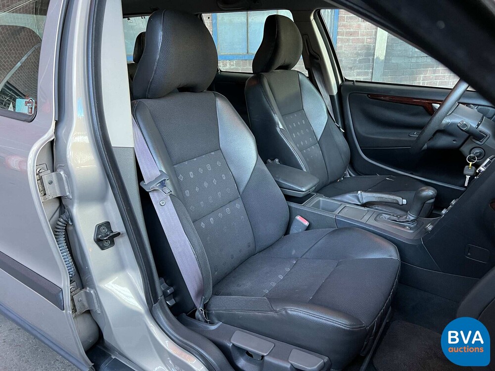 Volvo V70 2.4 Comfortline 7Personen 140PS 2001 -Org. NL-,10-HB-JN.