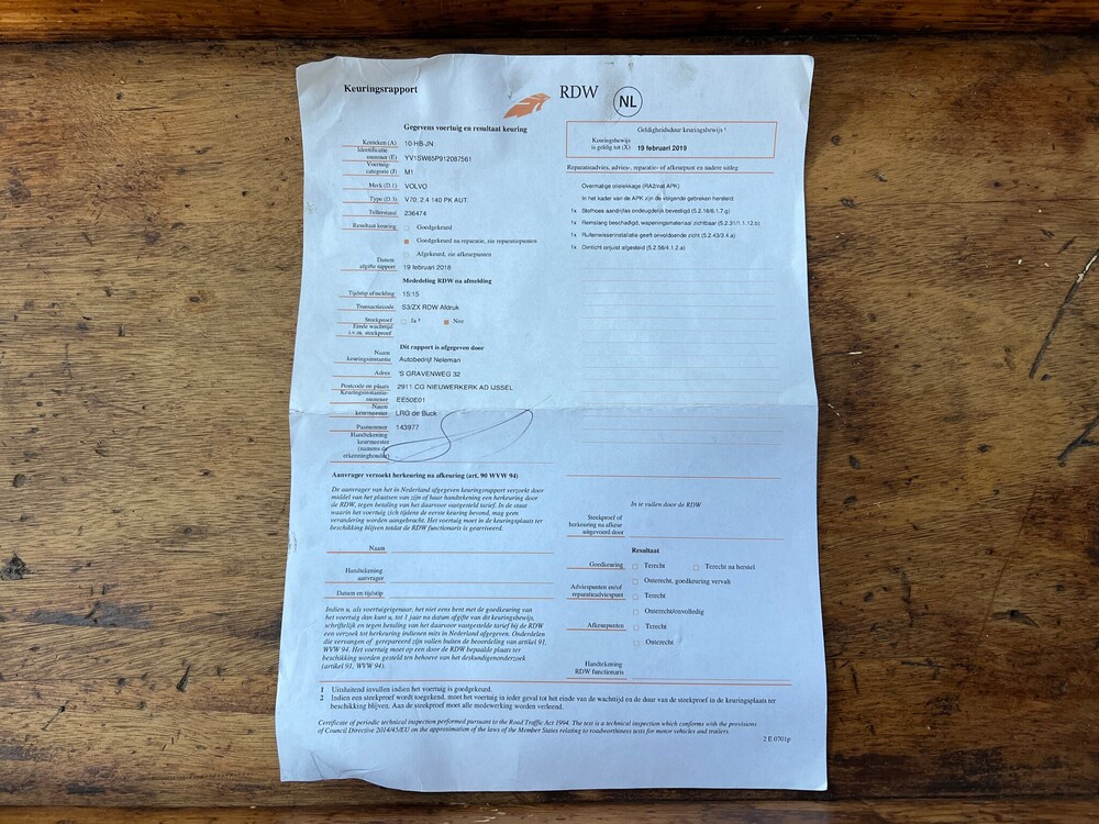 Volvo V70 2.4 Comfortline 7Personen 140PS 2001 -Org. NL-,10-HB-JN.