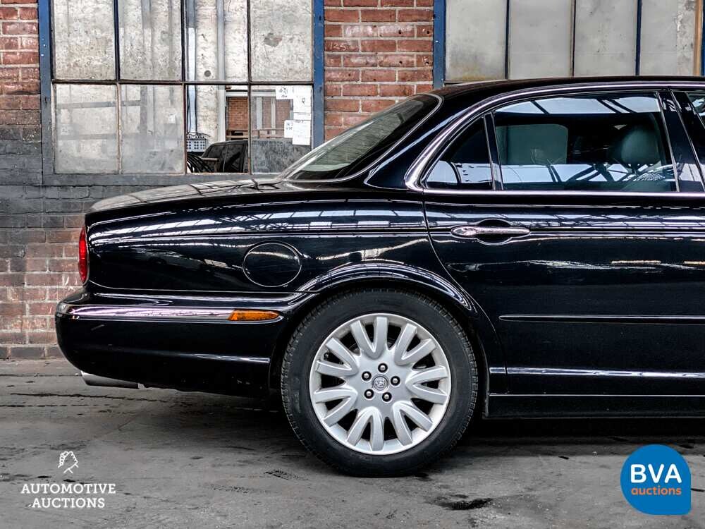 Jaguar XJ3.5 V8 Automatik 258 PS Org.NL 2004, 32-NV-FX.
