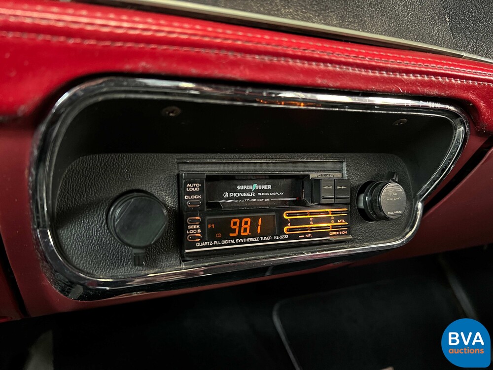 Ford Mustang 4.7 V8 200 PS 1967.