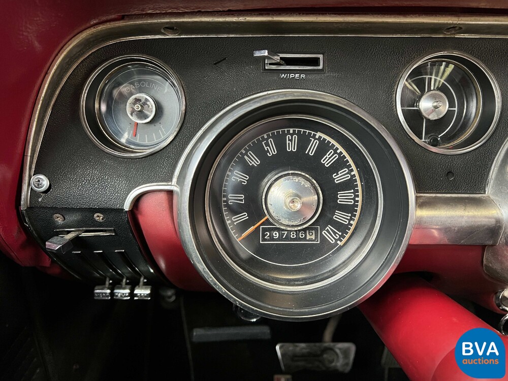 Ford Mustang 4.7 V8 200 PS 1967.