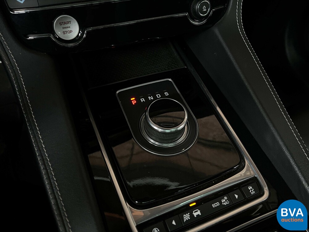 Jaguar F-Pace 30d 300pk R-Sport AWD Automaat 2018 -Org. NL-, RP-377-X