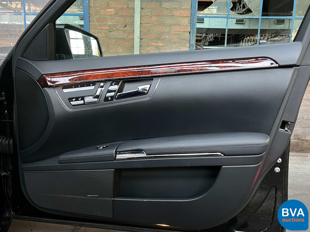 Mercedes-Benz S400 Hybrid LANG S-Klasse PRESTIGE PLUS Facelift 2010 279 PS, 70-NNT-2.