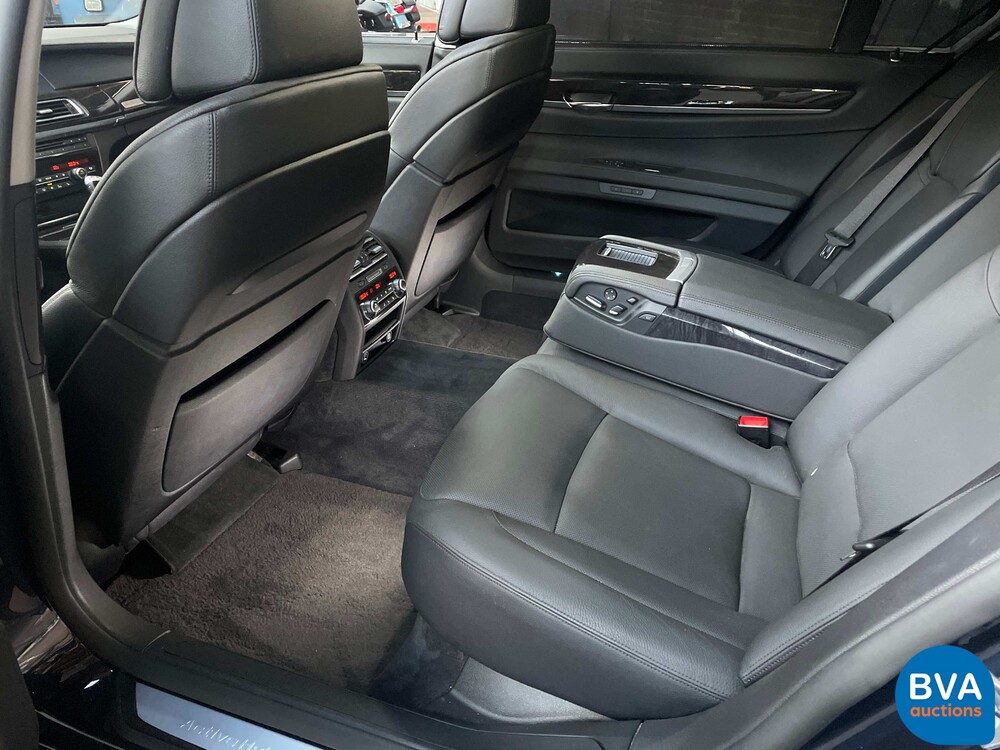 BMW ActiveHybrid7 Alpina 4.4 V8 465pk 7-Serie F04 2011