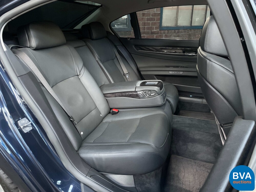 BMW ActiveHybrid7 Alpina 4.4 V8 465pk 7-Serie F04 2011