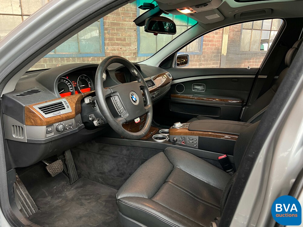 BMW 745i Executive 4.4 V8 333pk E65 7-Serie 2005