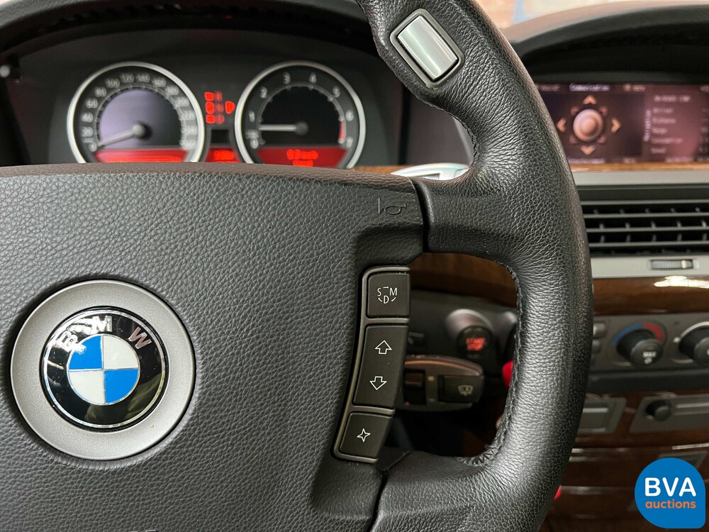 BMW 745i Executive 4.4 V8 333pk E65 7-Serie 2005