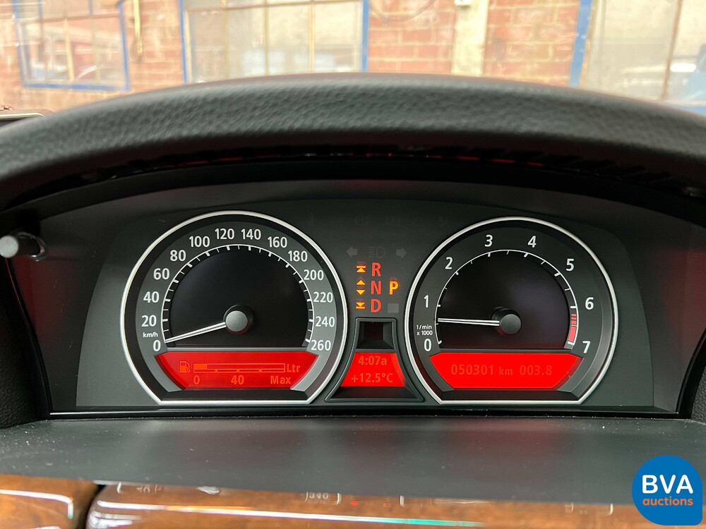 BMW 745i Executive 4.4 V8 333pk E65 7-Serie 2005