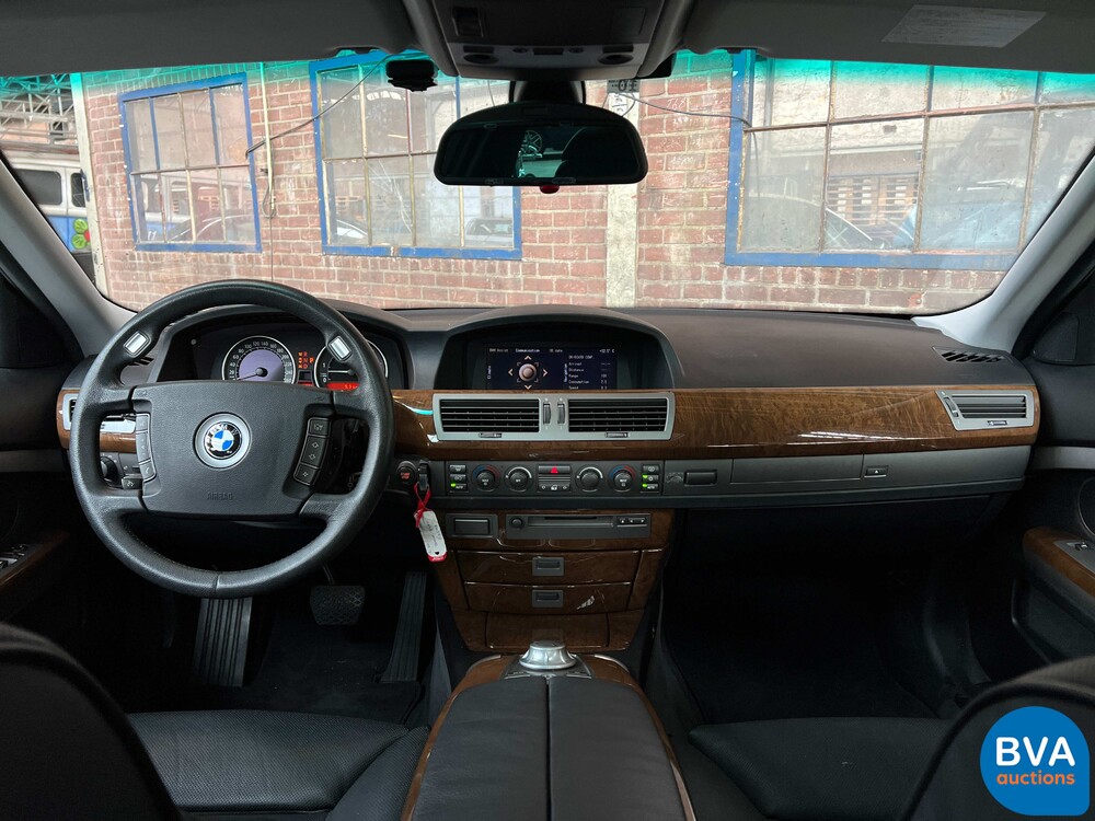 BMW 745i Executive 4.4 V8 333pk E65 7-Serie 2005