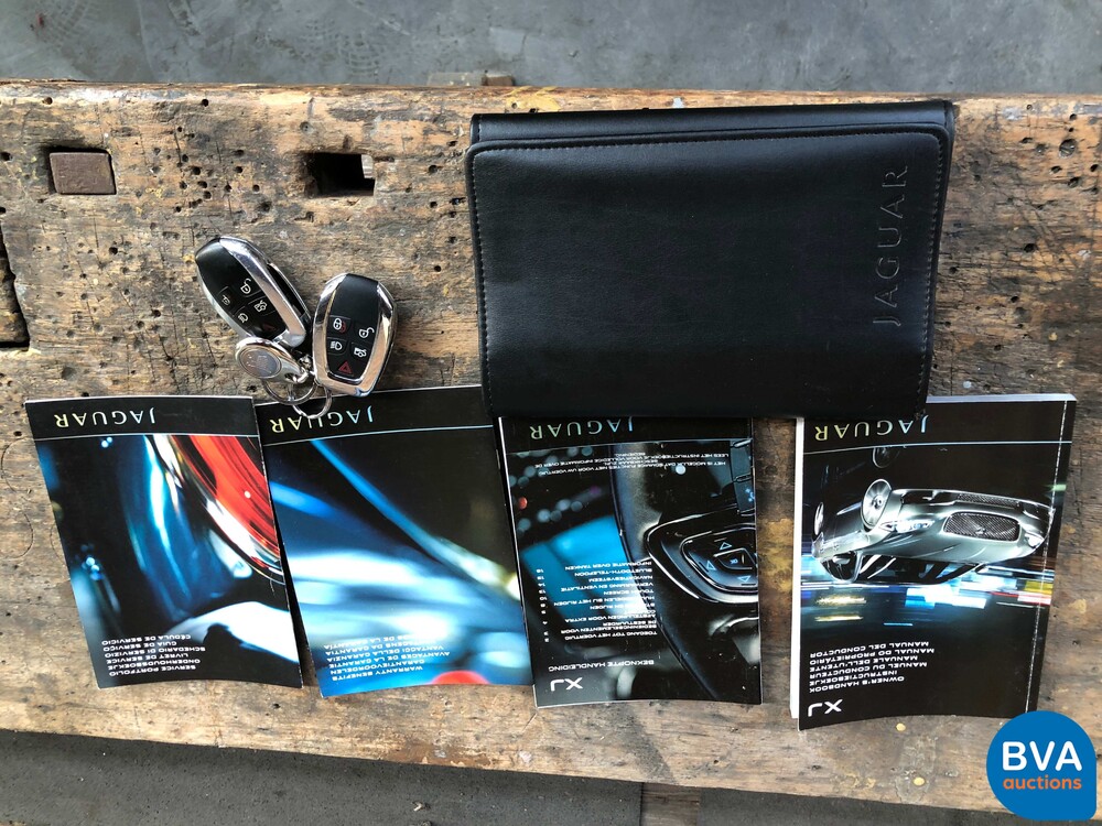 Jaguar XJ 5.0 V8 SuperCharged Supersport LWB 510pk 2010 -Org. NL-, 51-NBN-4