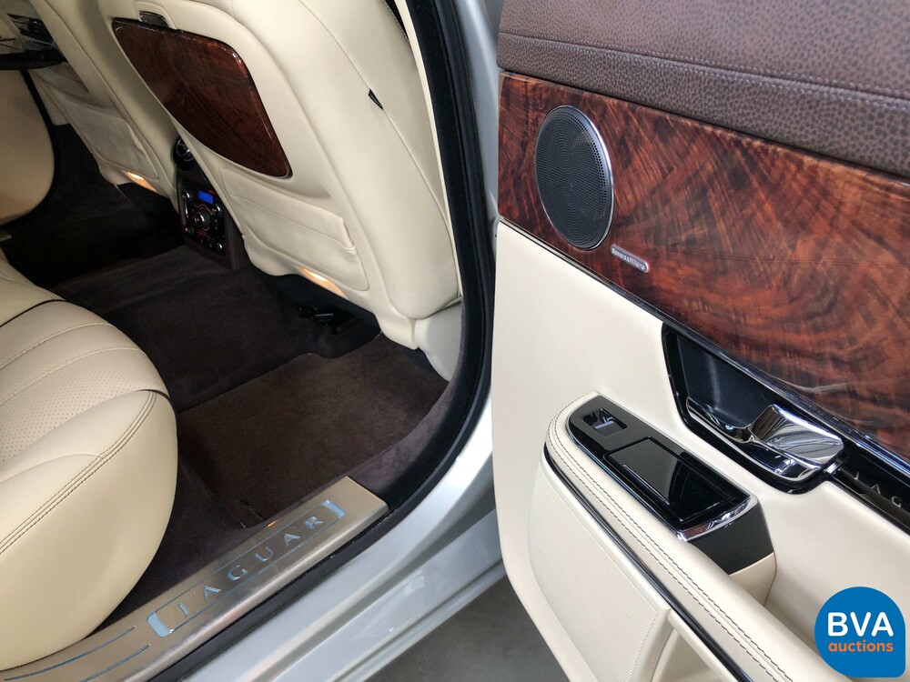 Jaguar XJ 5.0 V8 SuperCharged Supersport LWB 510pk 2010 -Org. NL-, 51-NBN-4