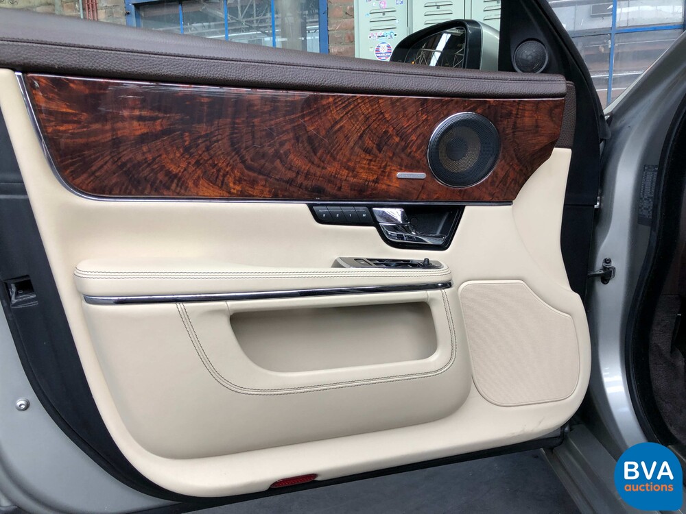 Jaguar XJ 5.0 V8 SuperCharged Supersport LWB 510pk 2010 -Org. NL-, 51-NBN-4