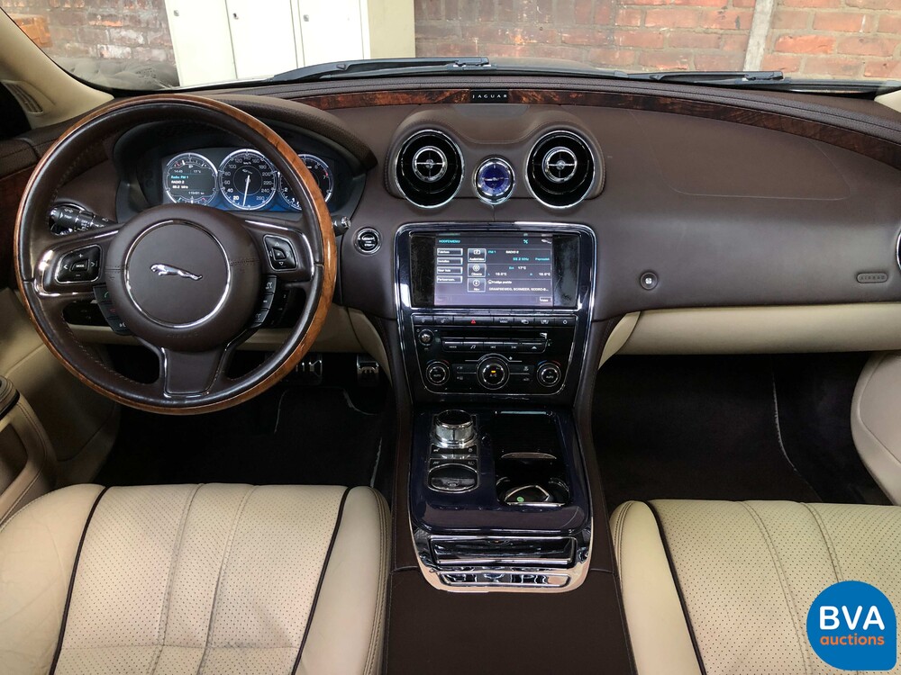 Jaguar XJ 5.0 V8 SuperCharged Supersport LWB 510pk 2010 -Org. NL-, 51-NBN-4