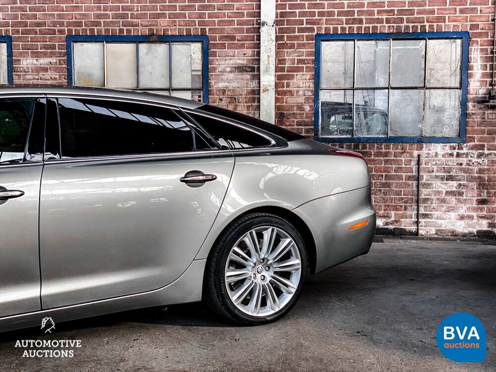 Jaguar XJ 5.0 V8 SuperCharged Supersport LWB 510pk 2010 -Org. NL-, 51-NBN-4