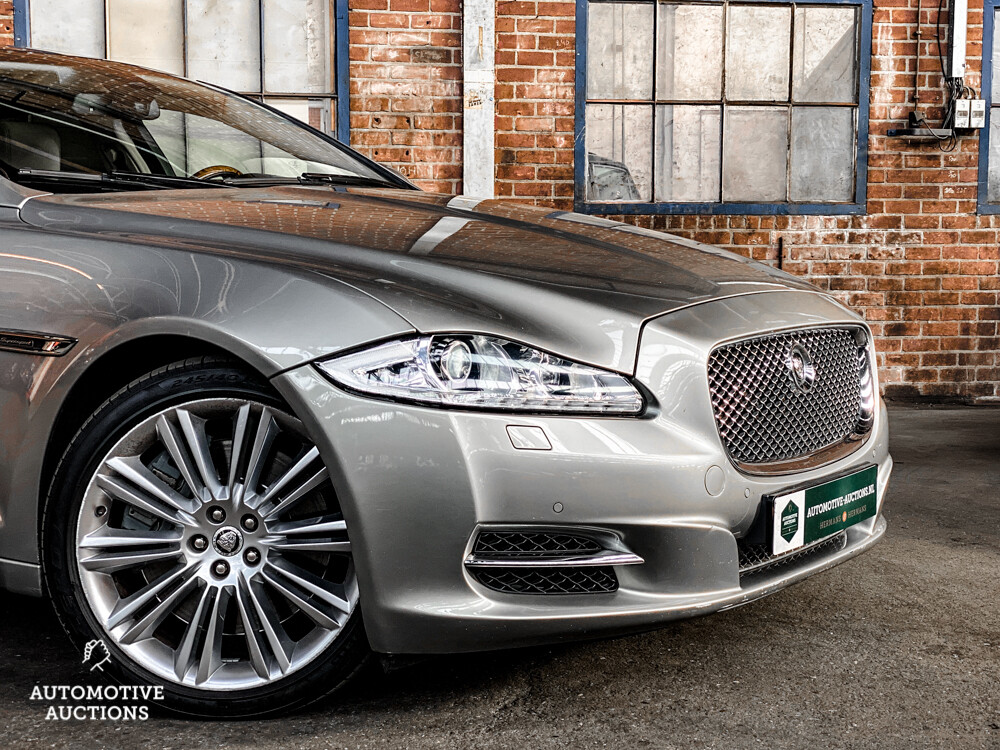 Jaguar XJ 5.0 V8 SuperCharged Supersport LWB 510pk 2010 -Org. NL-, 51-NBN-4